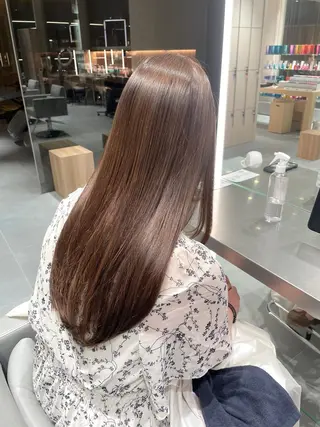 ロング 横岡 亜香里のヘアスタイル