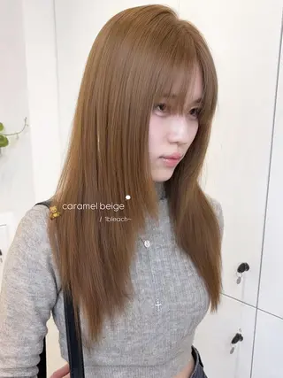 ロング カラー ヘアアレンジ 透け感ベージュ🤎 韓国ヘアtakutoのヘアスタイル