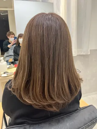 セミロング カラー 天野 涼のヘアスタイル