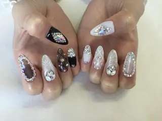 ネイル 💎🐰 saki. m 🐰💎のネイルデザイン