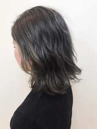 ミディアム カラー 湯浅 了一のヘアスタイル