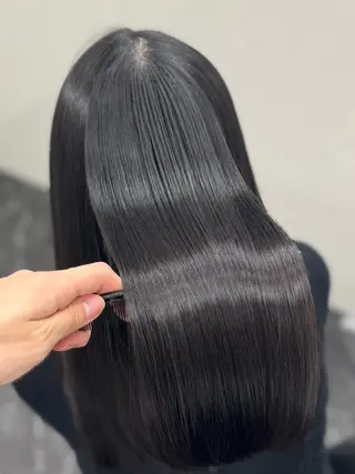 ロング パーマ 髪質改善Ⅰ透明感 艶カラーⅠたつやのヘアスタイル