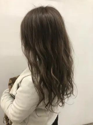 セミロング カラー 東條 克義のヘアスタイル