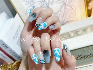 ネイル One Plus Nail Salonのネイルデザイン