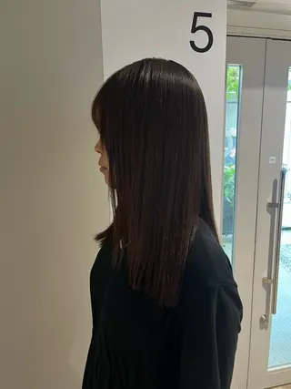 ロング 小長谷 夕菜のヘアスタイル