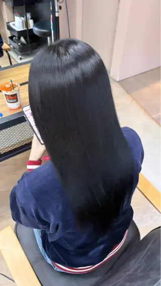 カラー 🩶𝐤𝐢𝐧𝐚 🩶のヘアスタイル