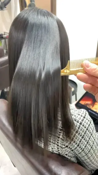 セミロング パーマ YURA hairのヘアスタイル