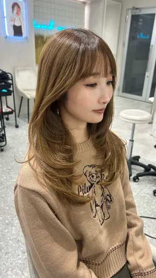 セミロング あ い か 🎀 レイヤーカットのヘアスタイル