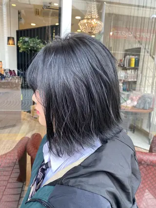 ショート カラー デザインカラー✨新倉 佑奈のヘアスタイル