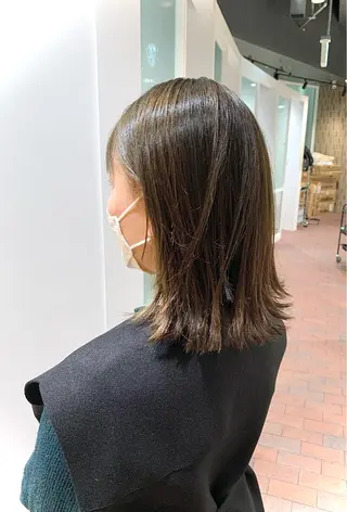 セミロング カラー ヘアアレンジ 髪と心を整える美容師 透明感カラー/ボブのヘアスタイル