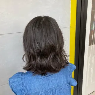 ミディアム 天池 結衣のヘアスタイル