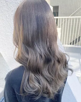 セミロング カラー &グループ代表取締役 KOHEIのヘアスタイル