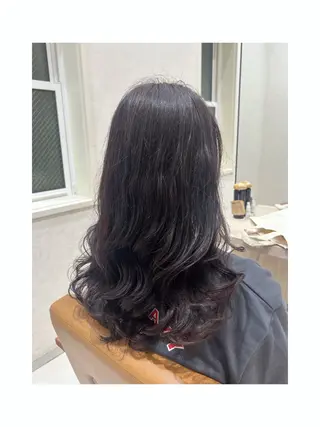 ロング パーマ 透明感＆艶カラー✨️ Honokaのヘアスタイル