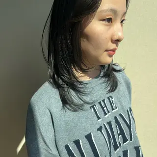 ミディアム 堀結香/顔まわり レイヤー/蒲生四丁目のヘアスタイル