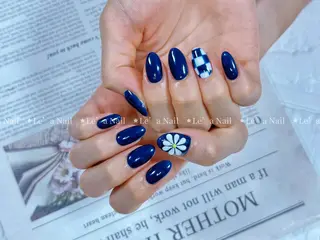 ミディアム カラー ネイル Le’a NailSalonのネイルデザイン