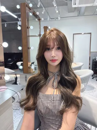 ロング カラー yui🎀ブリーチ なしベージュ／博多のヘアスタイル