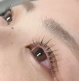 マツエク・マツパ カラー/アイリスト 麻優のヘアスタイル