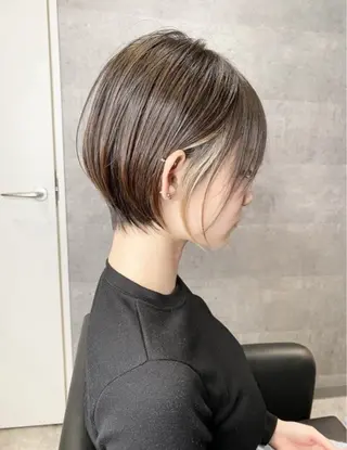 ショート _WHITE /藤田唯生のヘアスタイル