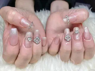 ネイル Nail&eye Belire 新宿のネイルデザイン