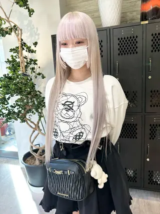 ロング カラー kai .のヘアスタイル