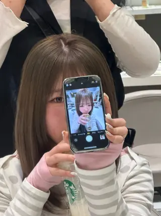 セミロング カラー ヘアアレンジ Kraemer paris福岡所属・矢代 さくらのヘアスタイル