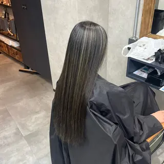 ロング カラー 渡来 美都のヘアスタイル