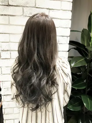 ロング カラー パーマ ヘアアレンジ キッズ ネイル マツエク・マツパ バレイヤージュ/ 髪質改善/渡邉悟🌱のヘアスタイル
