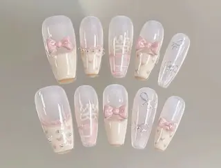 ネイル Lee Nailsのネイルデザイン