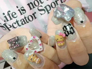 ネイル アイアムアイ 大村磨衣のネイルデザイン