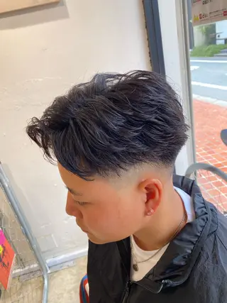 ショート パーマ メンズ 🌴パーマオタク🌴 長谷川 諒佑🌈のヘアスタイル