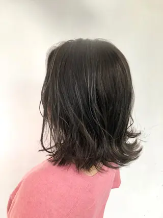 ショート カラー 東條 克義のヘアスタイル