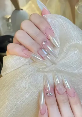 ネイル D-BEAUTY Nailsalonのネイルデザイン
