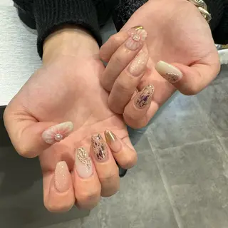 ネイル 橋本 朱里のネイルデザイン