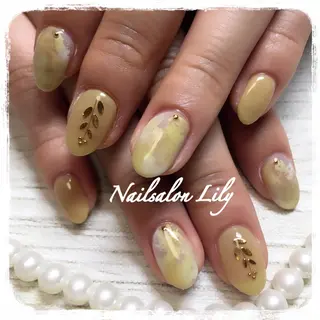 ネイル Lily*nail 🌻Mii🌻のネイルデザイン