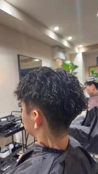 ショート パーマ 【メンズパーマ】比嘉 啓人のヘアスタイル