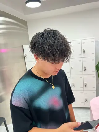 ミディアム パーマ メンズ メンズパーマ特化 TAIGAのヘアスタイル