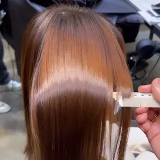 ミディアム 縮毛矯正・似合わせ タナカ レイヤのヘアスタイル