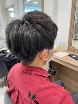 カラー メンズ 加藤 未歩のヘアスタイル