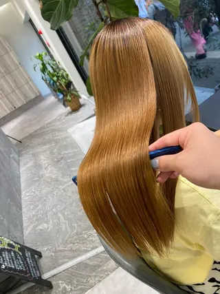 ロング ムトウセイマ/ 縮毛矯正/ブリーチのヘアスタイル