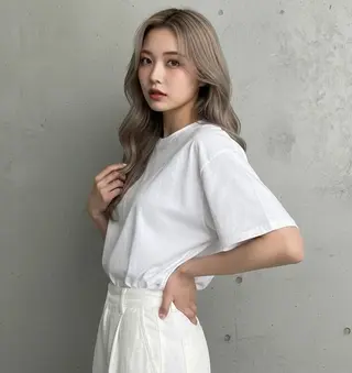 ロング 🌼U24 ヘアデザインラボのヘアスタイル