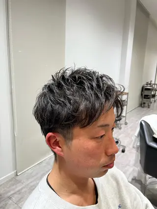 ショート メンズ 亀井 慎太郎のヘアスタイル