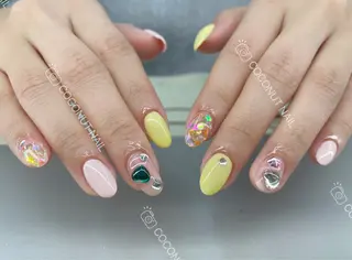 ネイル 神田 ココナッツのネイルデザイン