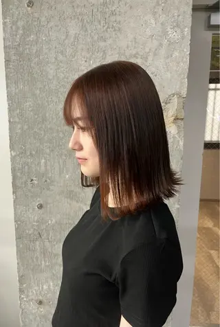 ミディアム 小長谷 夕菜のヘアスタイル