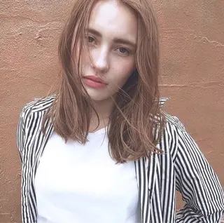 セミロング カラー 隠れ家美容室 RAW TOKYO 【公式】のヘアスタイル
