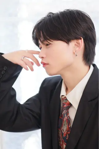 ショート 松田 響のヘアスタイル