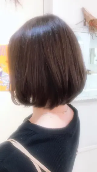 ショート 艶髪✨髪質改善カラー 楠本浩子のヘアスタイル