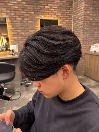 メンズ 🪽直毛男子の救世主 🪽フェザーパーマのヘアスタイル