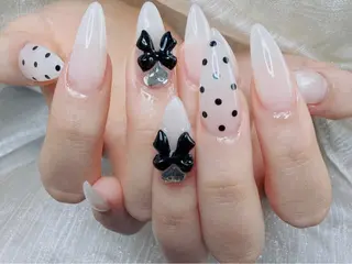 ミディアム 501 naillのネイルデザイン