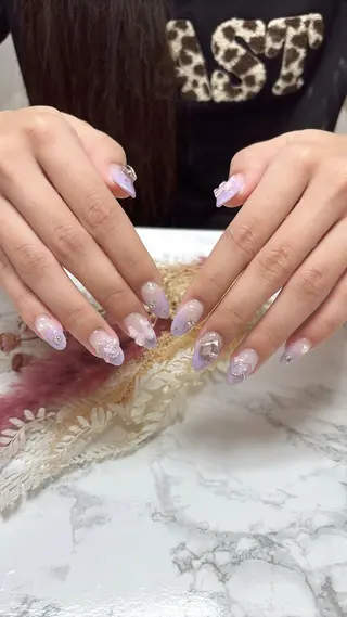 ネイル はな💎ネイル ワンホン、長さ出しのネイルデザイン