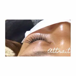 マツエク・マツパ Attrait所属・momo sのネイルデザイン